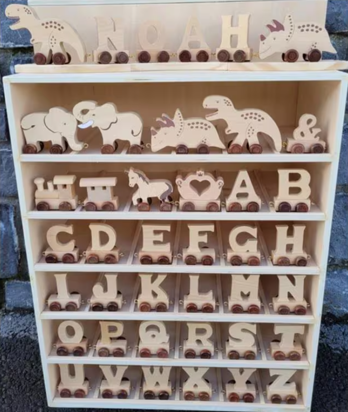Zugbuchstaben aus Holz
