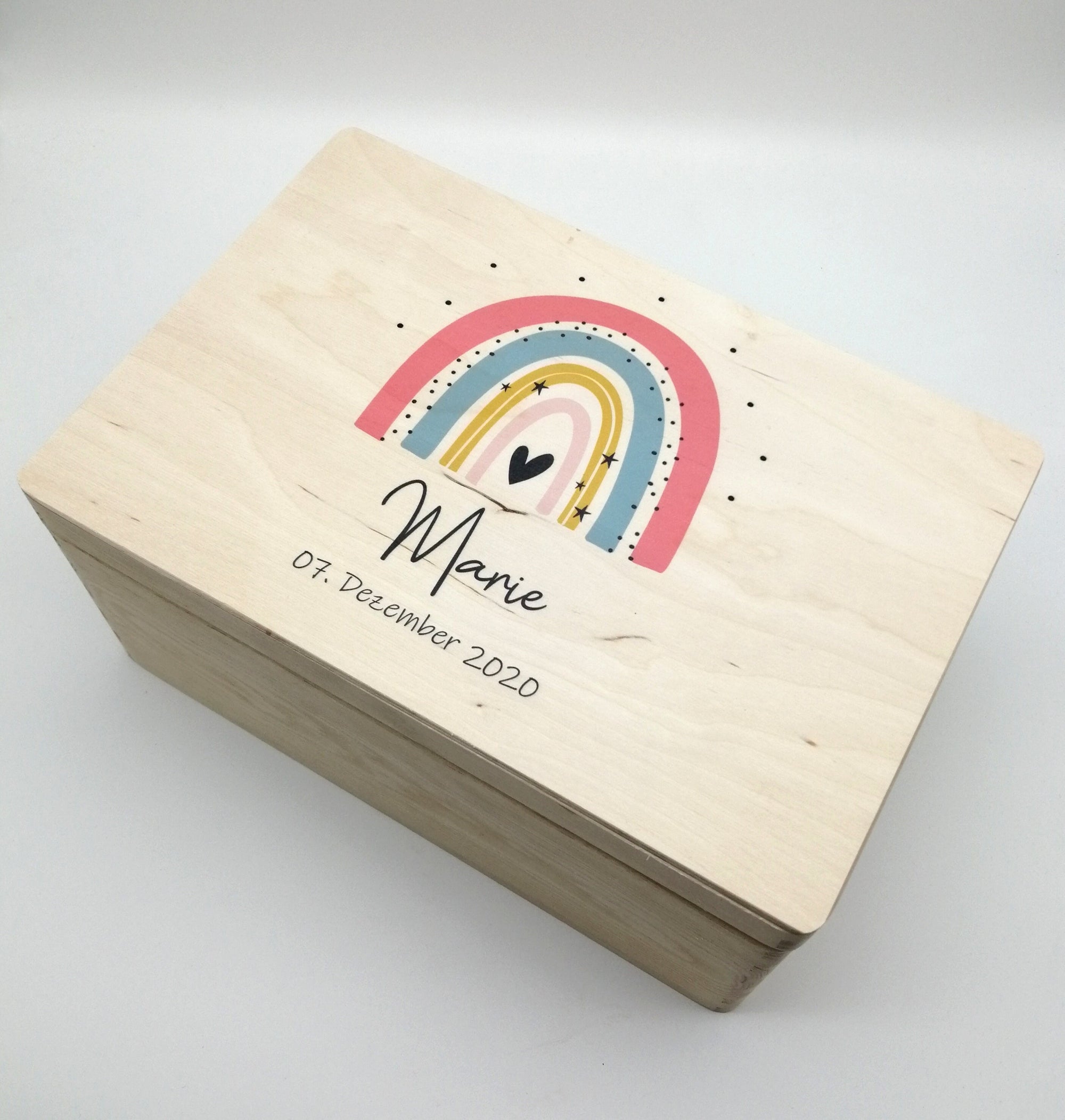 Erinnerungskiste Baby mit Namen "Regenbogen rosa" Geburtsdatum Erinnerungsbox für Kinder