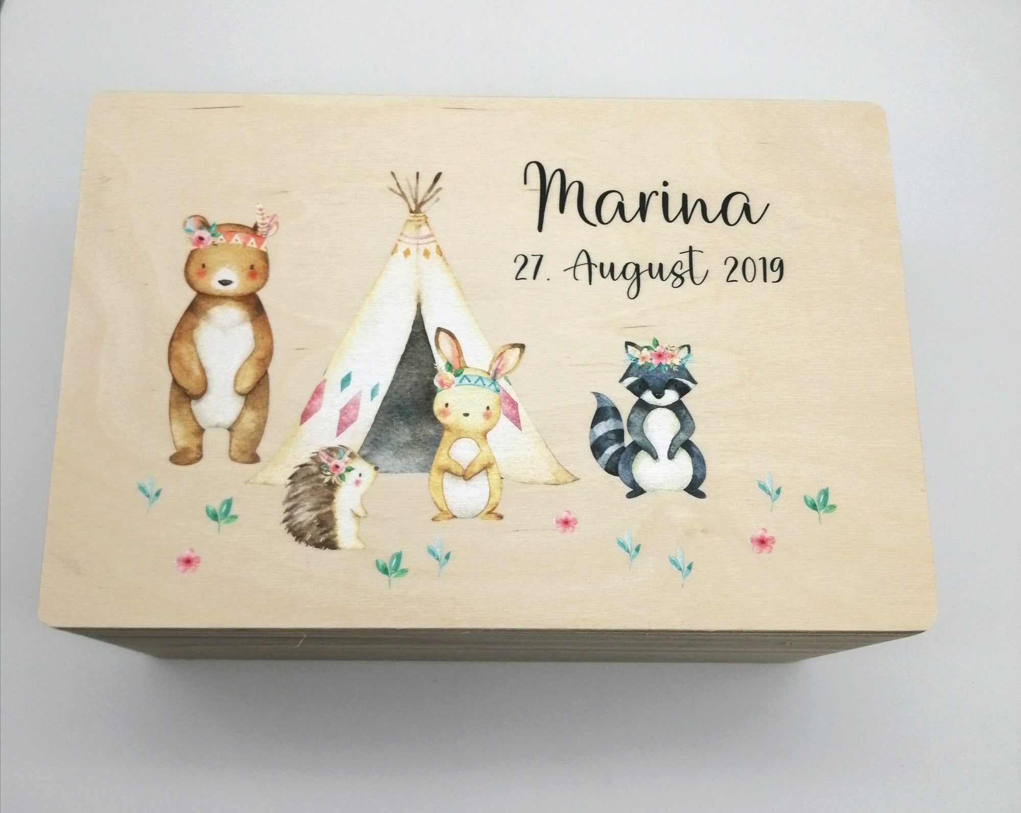 Erinnerungskiste Baby mit Namen "Boho Waldtiere" Geburtsdatum Erinnerungsbox für Kinder