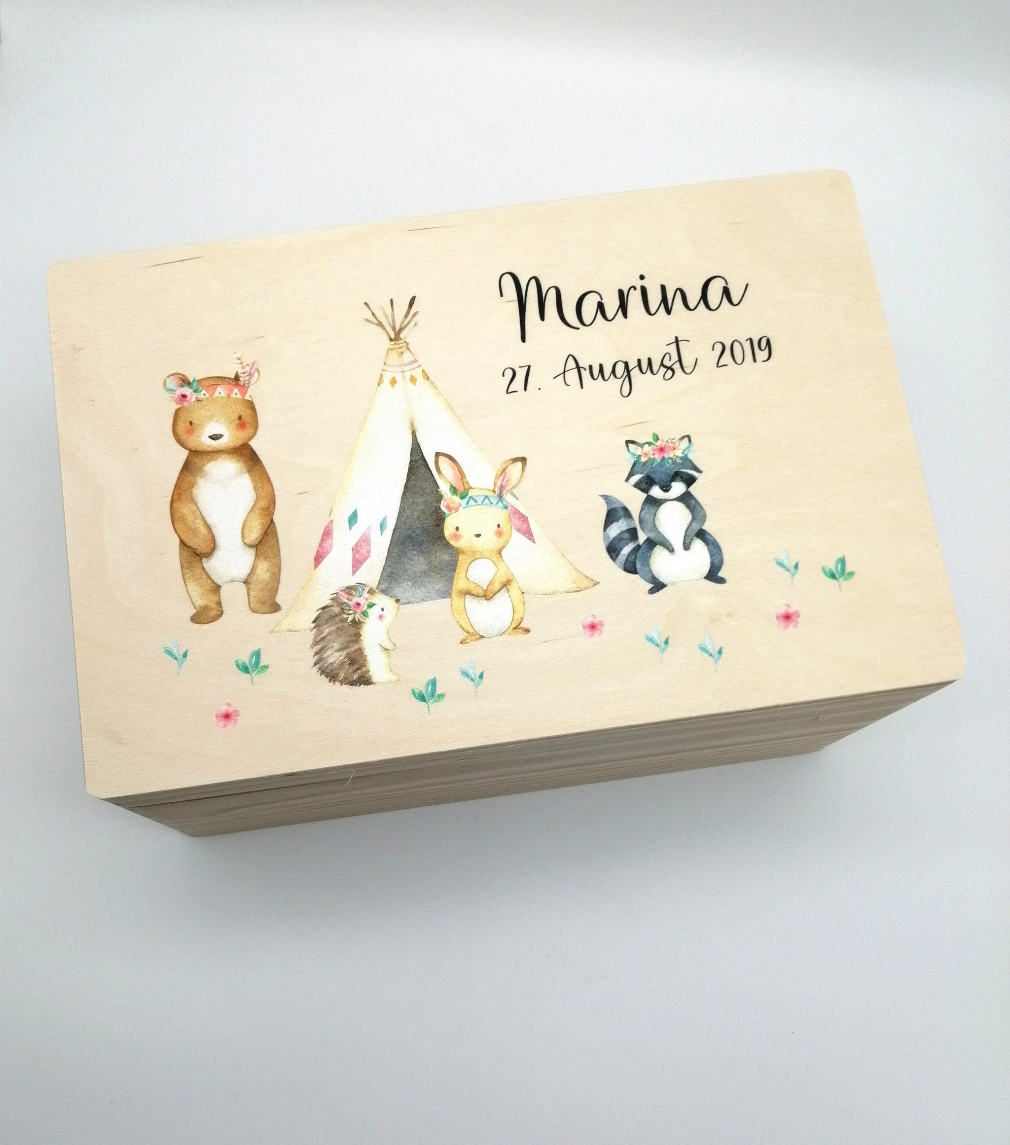 Erinnerungskiste Baby mit Namen "Boho Waldtiere" Geburtsdatum Erinnerungsbox für Kinder