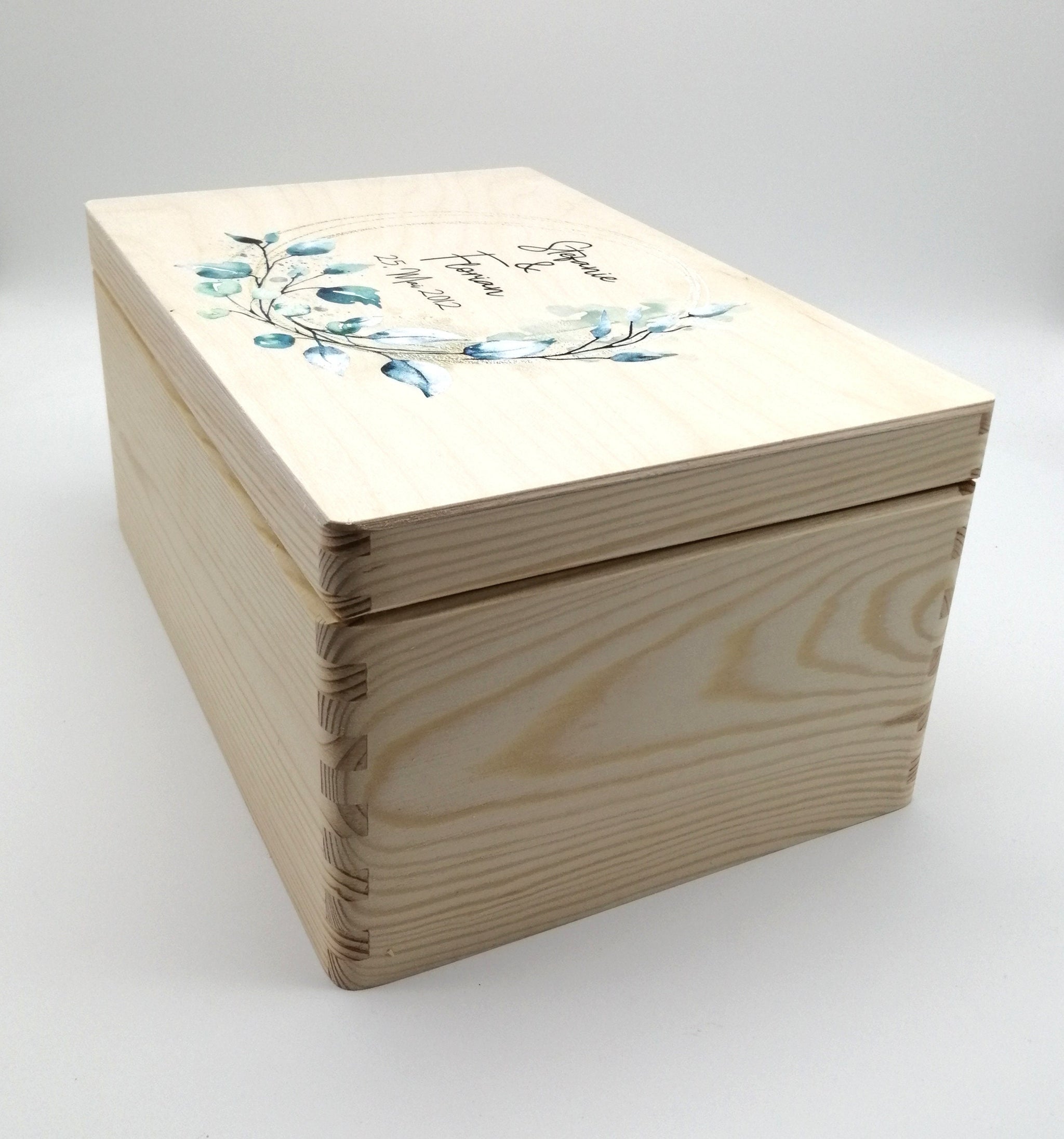 Erinnerungskiste Hochzeit mit Namen "Blumenkranz" Hochzeitsdatum Erinnerungsbox zur Trauung, Erinnerungsbox aus Holz, Hochzeitsbox