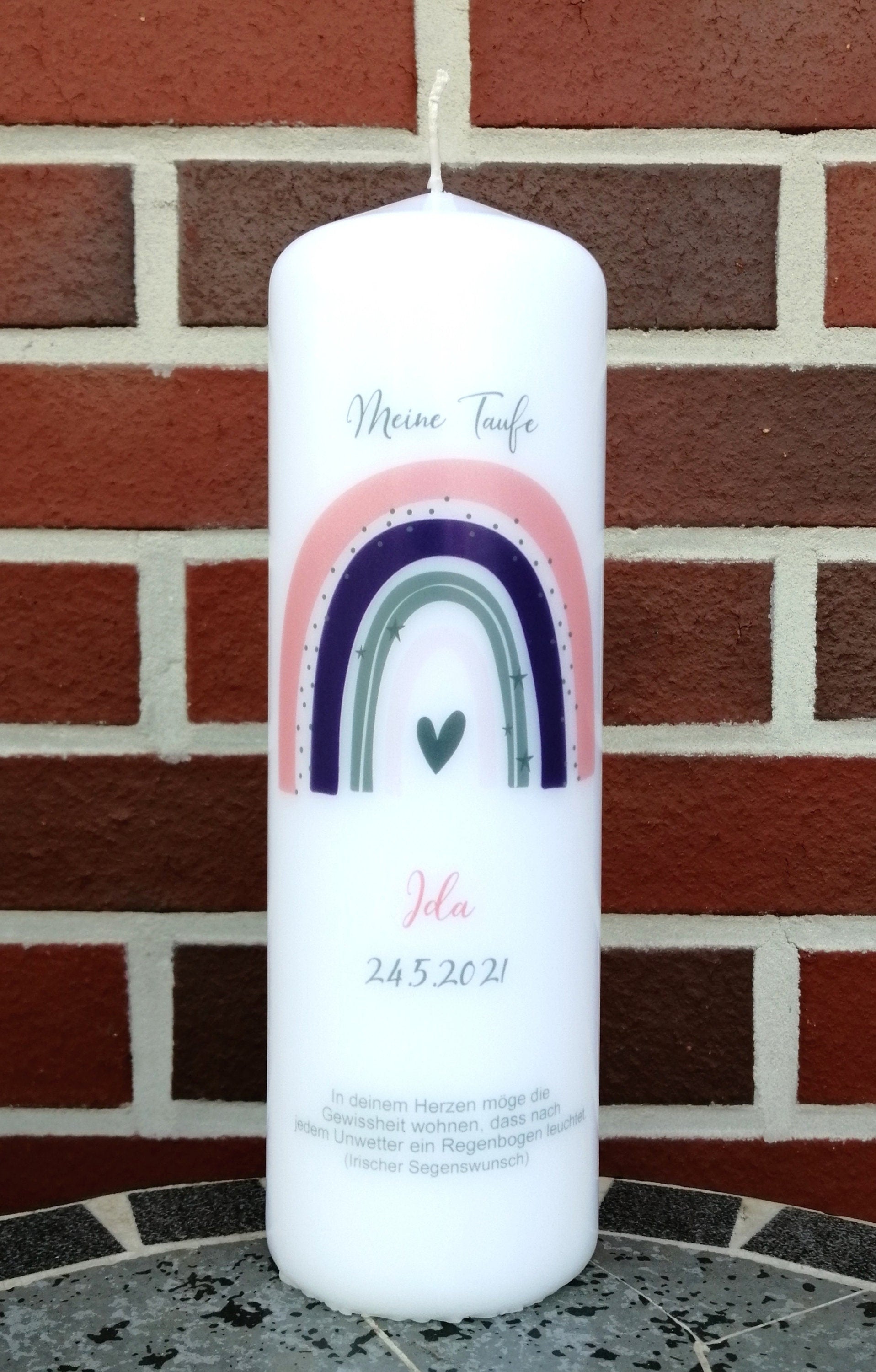 Taufkerze personalisiert mit Namen Datum und Taufspruch "Regenbogen rosa/lila", Junge/ Mädchen