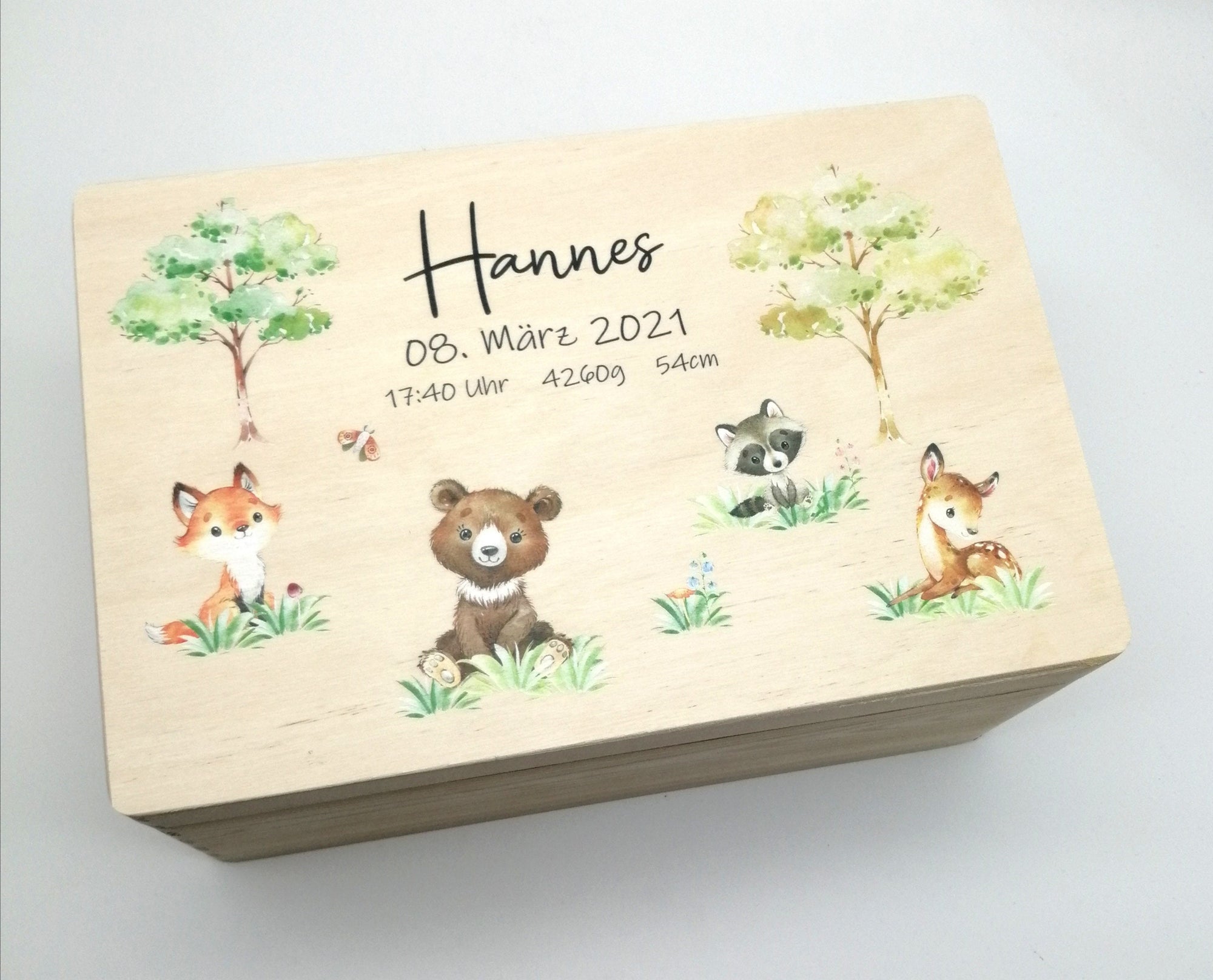 Erinnerungskiste Baby mit Namen "Waldtiere 2" Geburtsdatum Erinnerungsbox für Kinder