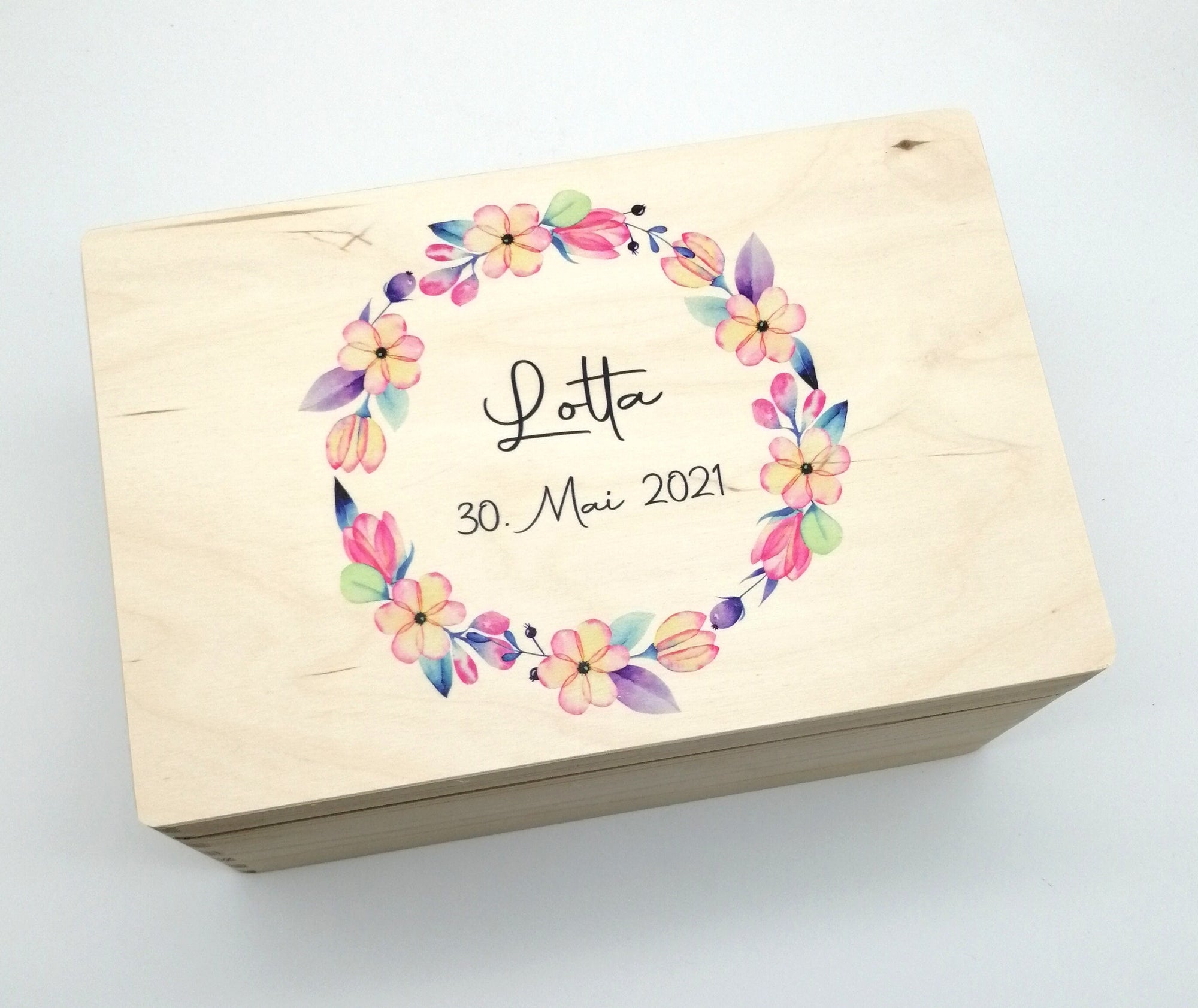 Erinnerungskiste Baby mit Namen "Blumenkranz" Geburtsdatum Erinnerungsbox für Kinder
