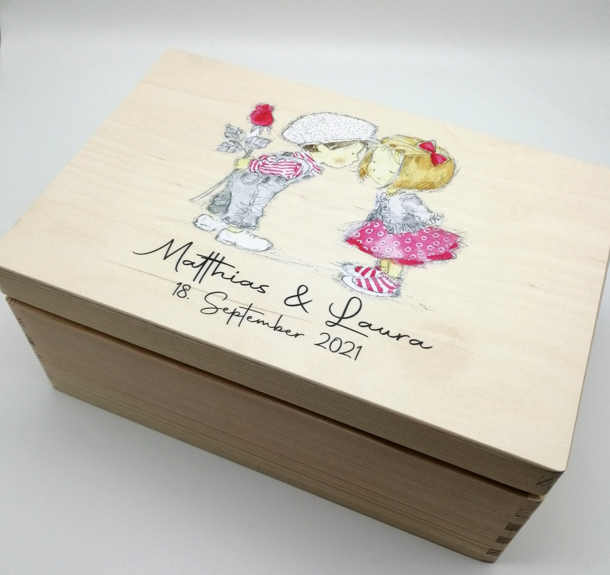 Erinnerungskiste Hochzeit mit Namen "Mädchen und Junge" Hochzeitsdatum Erinnerungsbox zur Trauung