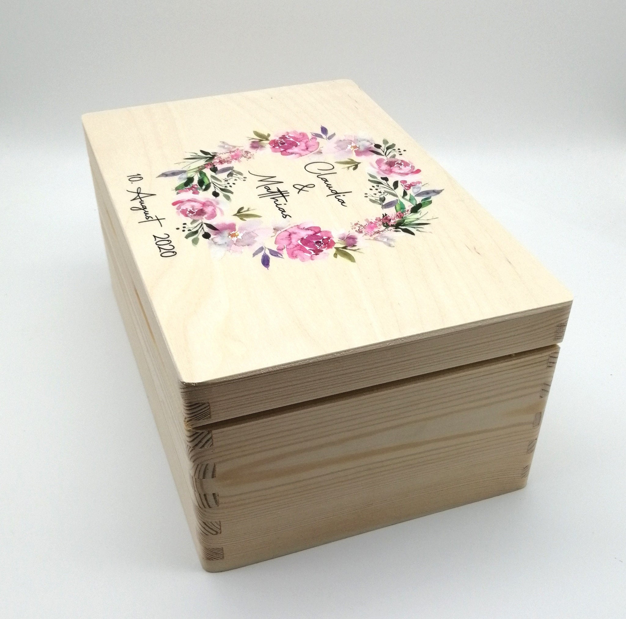 Erinnerungskiste Hochzeit mit Namen "Blumenkranz 2" Hochzeitsdatum Erinnerungsbox zur Trauung