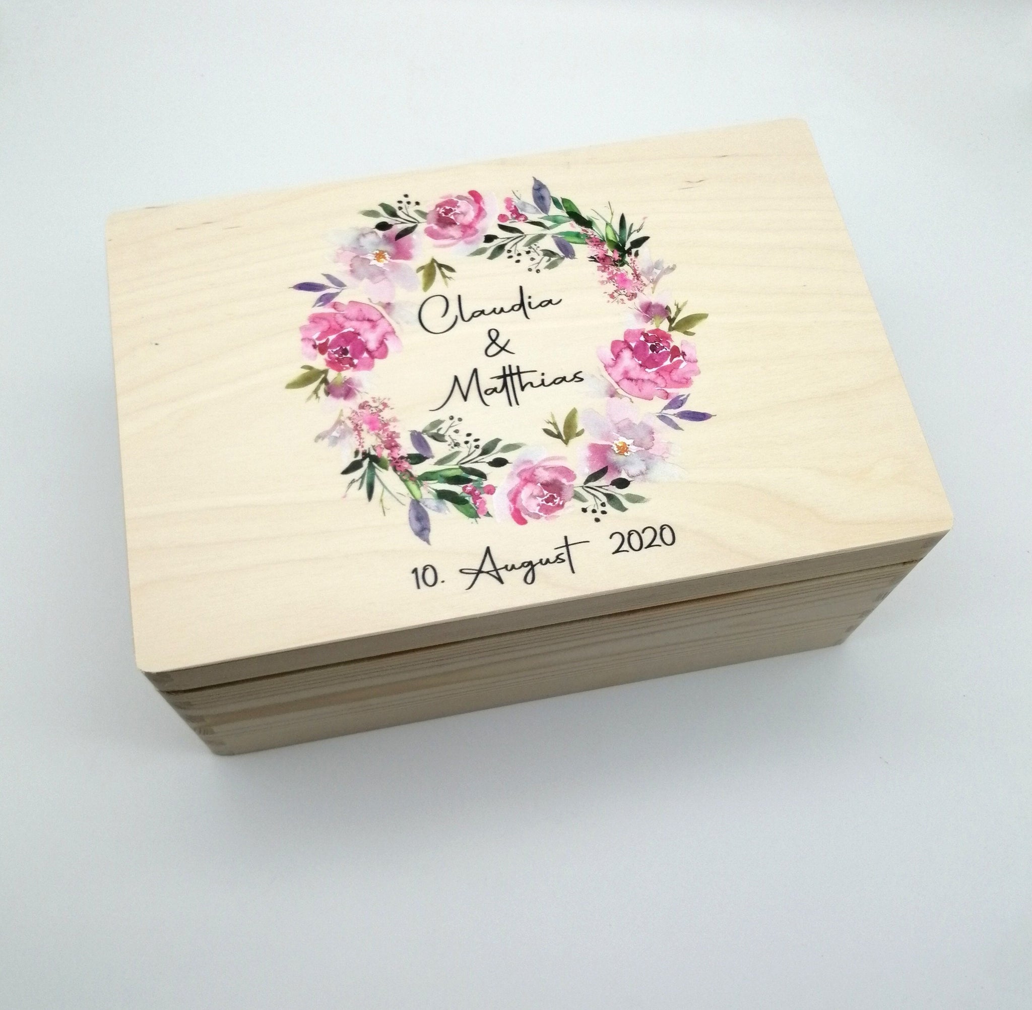 Erinnerungskiste Hochzeit mit Namen "Blumenkranz 2" Hochzeitsdatum Erinnerungsbox zur Trauung
