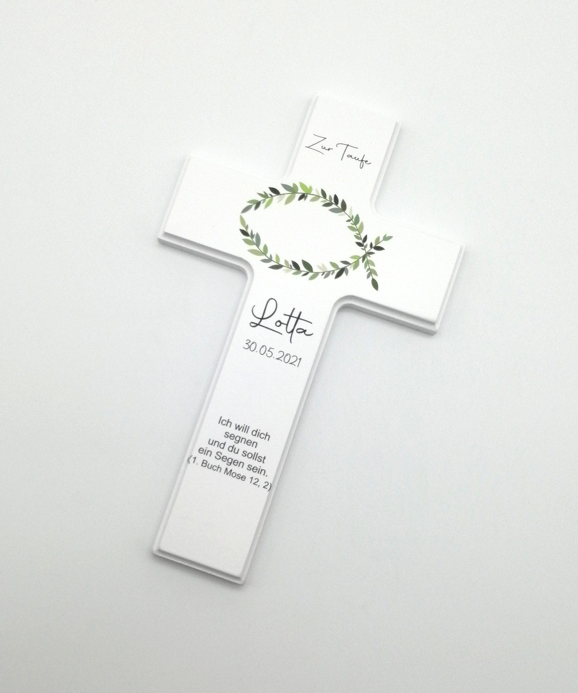 Taufkreuz / Kinderkreuz personalisiert "Fisch Zweig" Wandkreuz aus Holz