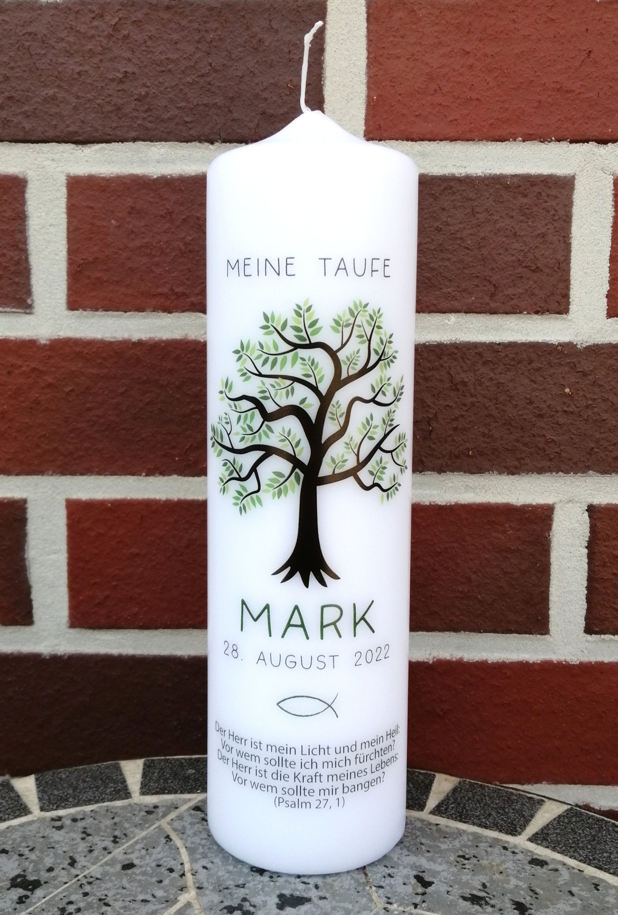 Taufkerze personalisiert mit Namen Datum und Taufspruch "Olivenbaum/ Fisch", Junge/ Mädchen